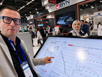 Demonstrating a live fan selection on the show floor at ISK-SODEX Istanbul 2023